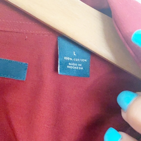 Perry Ellis Red Business Casual Men's Button Front Dress Shirt - Picture 5 of 7